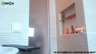 The Showering Teen - What Magic Is This?: Amateur, Webcam  Cam Porn