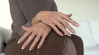 Natural Long Fingernails, Middle Finger, and Finger Snapping, JOI, Lady Victoria Valente