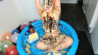Holly kitten ice cream sundae