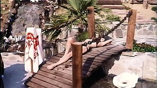 Hot outdoor pussy licking action