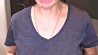 Love Chat Big Boobs Brunette Masturbating For Cam