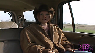 Hot cowgirl gets naked in Iowa