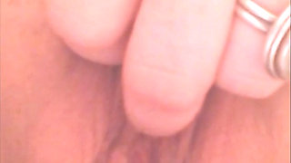 Upclose Pierced Pussy Peeing