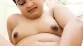 Webcam of skinny Asian with beautiful face and pussy
