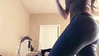 Hot Japanese Babe Doing Solo Masturbation