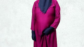 Indian girl enjoys wife sharing with her husband in a sexy scene