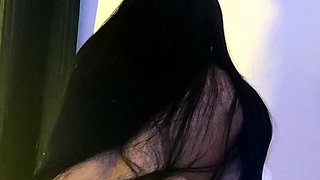 Cute amateur webcam teen girl toying pussy on webcam
