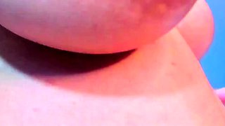 BBW with big boobs on webcam 3 gives ca