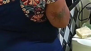 Distracted employee takes cumshot in the ass without knowing