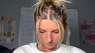 Blonde teen Sierras first erotic masturbation video