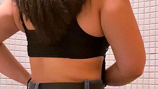 Amateur Chick Ass Shaking In Panties