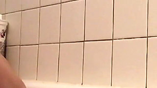 Naked Big Boobs BBW in the Bathtub