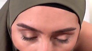 Hijab Hookup - Middle-eastern Stepmom Suspected Her Husband Is Cheating Fucks Her Stepson as Payback