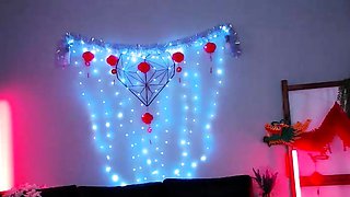 Hot amateur webcam teen masturbates for their fans