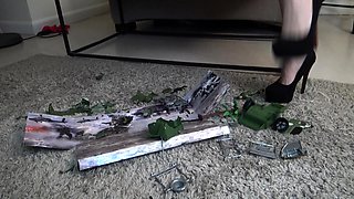 soldier toys crushing by kirstin