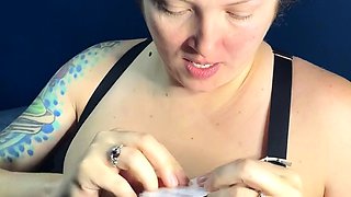 Hot amateur webcam teen masturbates for their fans