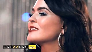 Nasty stripper Krissy Lynn seduces Danny D, huge jummy cock