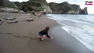 Cheerful Office Lady Grins Takes It to the Base and Savors a Throat Finish - F