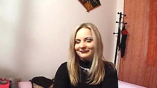 Katja 25, likes to become a pon star