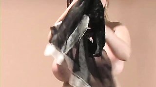 An awesome big-boobed chick Autumn-Jade reveals her naked shape