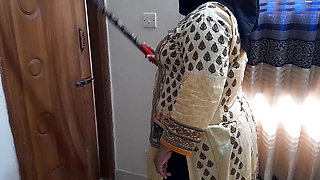 ek chor ghar mein aya aur mere wife ko kutte ke tarah choda Jabardast (came to the house & fucked housewife Doggy style)