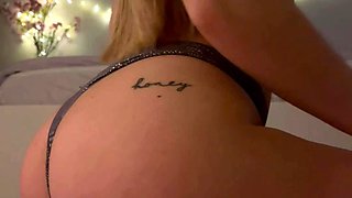 Blonde emo amateur solo masturbation