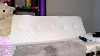 Sexy hottie Anetta Keys enjoys a solo toy masturbation