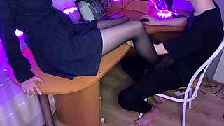 The beauty's long legs will bring you to orgasm!