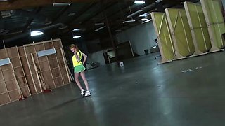 Horny Teen Gobbling Up Huge Man Meat - Amazing XXX Porn!