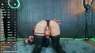 Sexy milf Trinity search a sexy Neo or Mr Smith