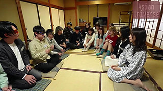 Hot Spring Bus Tour - a Packed Getaway of Unrestrained Group Indulgence