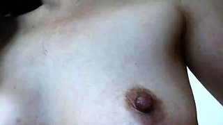 Amateur hottie solo masturbation