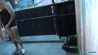 Thick MILF and Two Sexy Girls First Time at a Blowbang Party