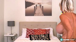 More big, black cock for super-stacked Sally