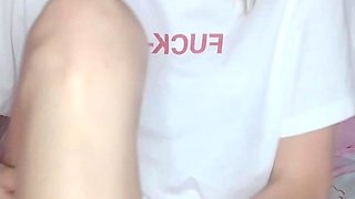 Brunette Solo Webcam Masturbation