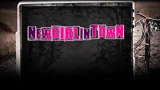 Adorable Brunette Riley Reid Has A 10-Minute Orgasm