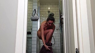 Filming my hot girlfriend in the shower