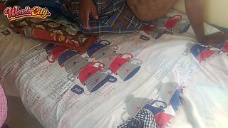 Housewife pink chudi hot fuck in bed