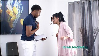 Naughty First Nuru Experience In Pov With Busty Babe Mona Azar