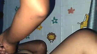 Fucking a Busty Wife Until Satisfied When the House Is Quiet