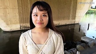 Cute Japanese teen Gives a Tedious Handjob