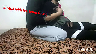 Meena Bhabhi Enjoying Romantice Sex with Husband Friend