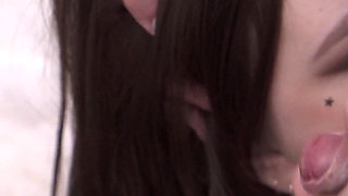 After a Blowjob, She Plays Snowballs with Him (cumkiss, a Lot of Cum, Cuckold Training)