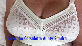 Aunty Sandra in Her Corsalette with the Big Toy Vgq49