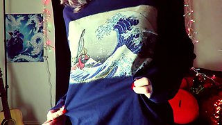 Amateur redhead fully nude on bed and masturbating