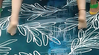 Desi bhabhi ke sath chudai maja a Gaya