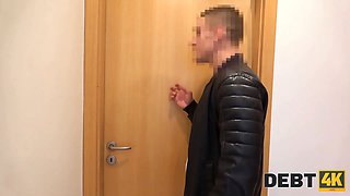 Debt4k. vr game with a real boner