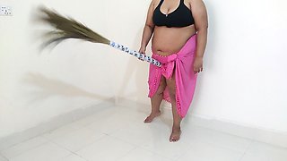 Sexy Aunty Has Sex with a Broom While Sweeping the House - Hindi Clear Audio