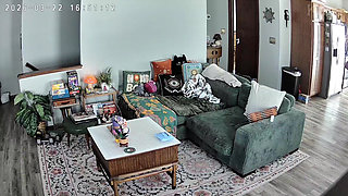 Boyfriend invites married older guy over to fuck his girlfriend while he watches