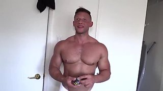 Hot Bodybuilder Fucks Petite Teen Rough